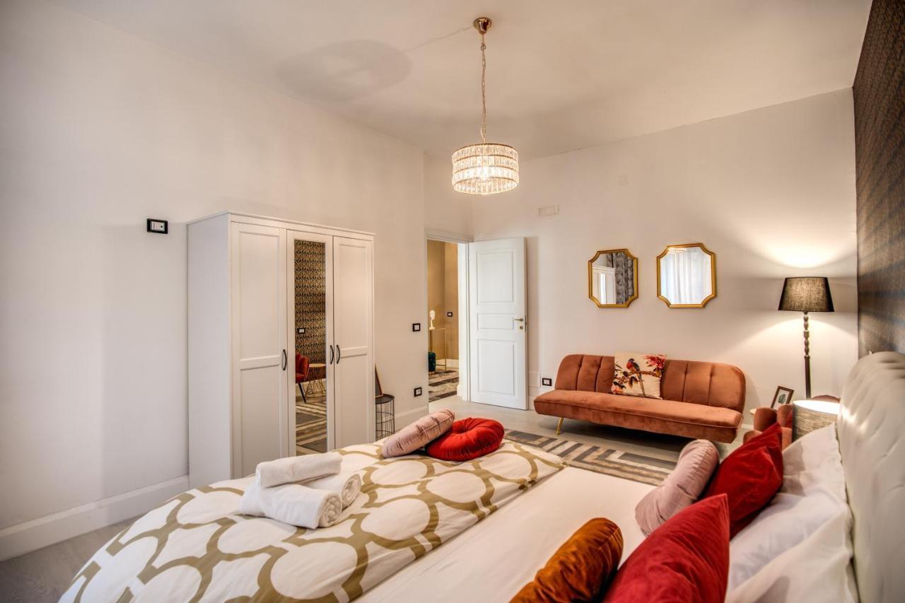 פיזה Aweshomeitaly - White Mirrors Apartment מראה חיצוני תמונה