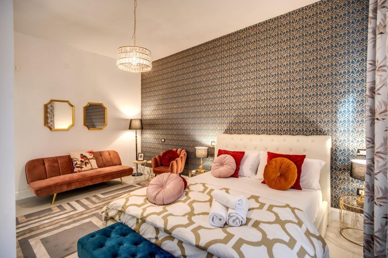 פיזה Aweshomeitaly - White Mirrors Apartment מראה חיצוני תמונה