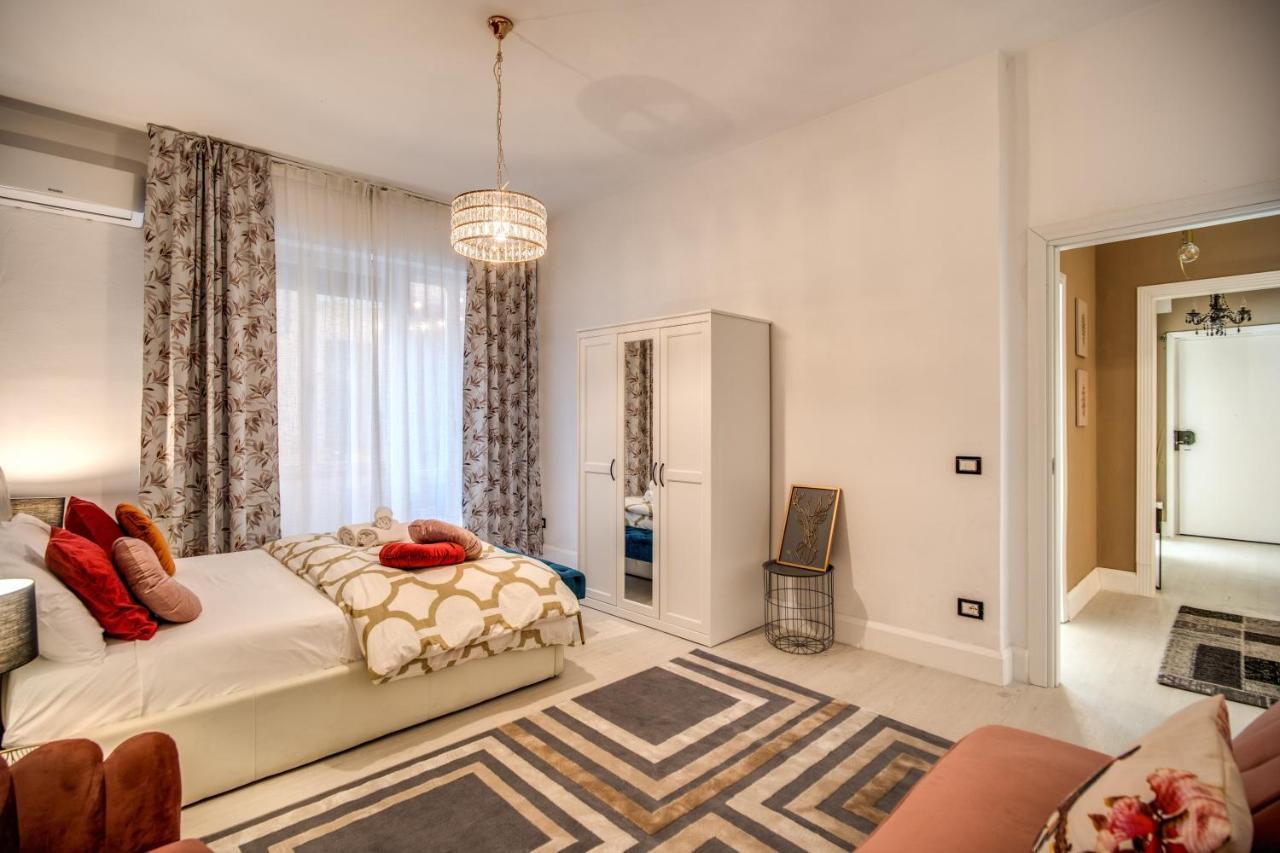 פיזה Aweshomeitaly - White Mirrors Apartment מראה חיצוני תמונה