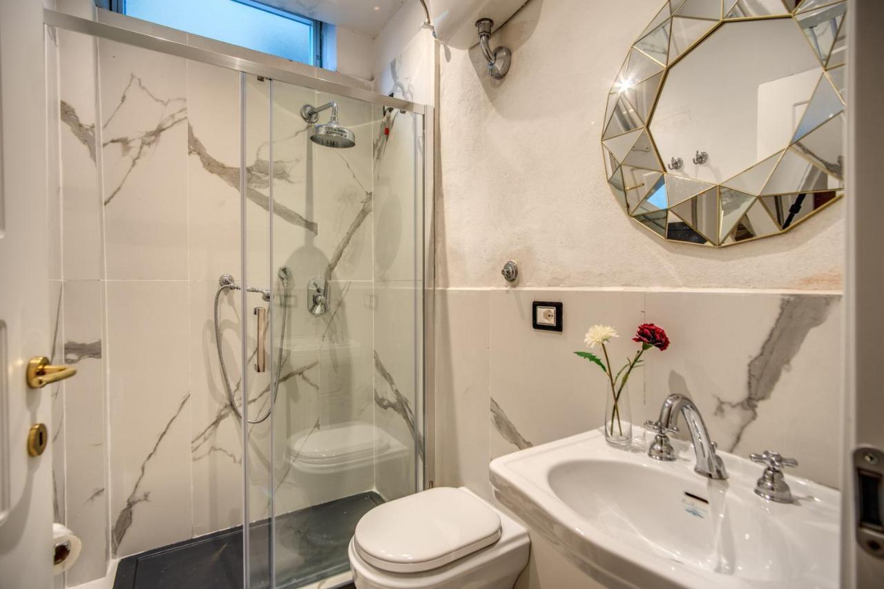 פיזה Aweshomeitaly - White Mirrors Apartment מראה חיצוני תמונה