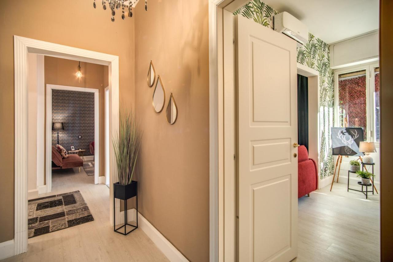 פיזה Aweshomeitaly - White Mirrors Apartment מראה חיצוני תמונה