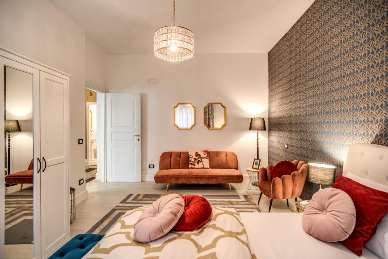 פיזה Aweshomeitaly - White Mirrors Apartment מראה חיצוני תמונה