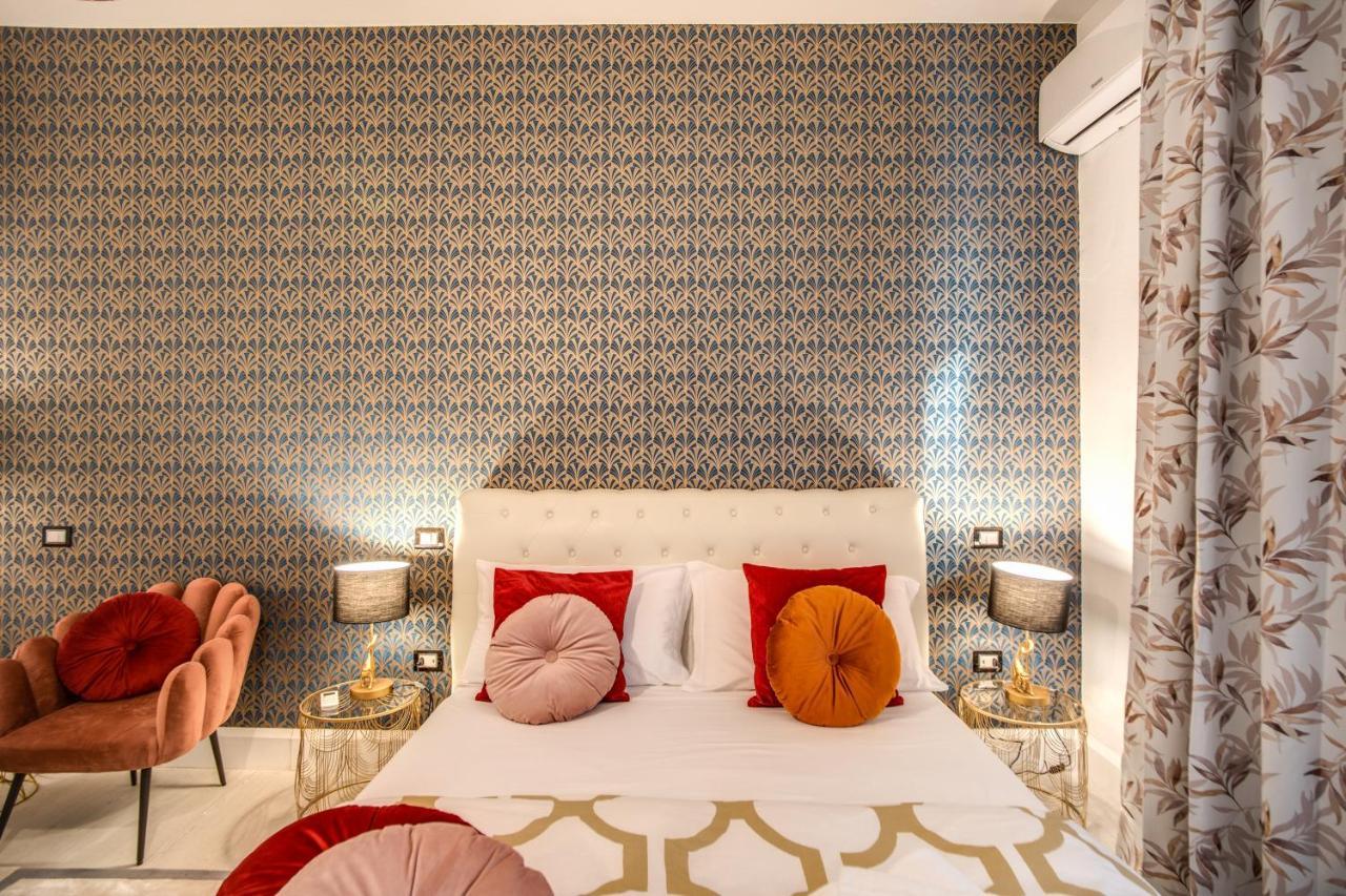 פיזה Aweshomeitaly - White Mirrors Apartment מראה חיצוני תמונה